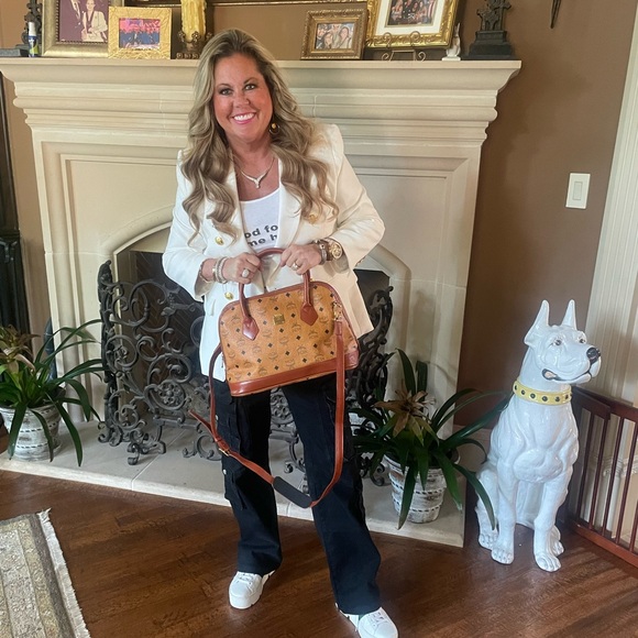 🔥MCM Alma visetos cognac 2 way bag EUC 🔥made in Germany with COA - Picture 3 of 16